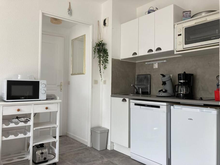 Cabourg, Appartement T2 Acces Direct Mer Extérieur photo